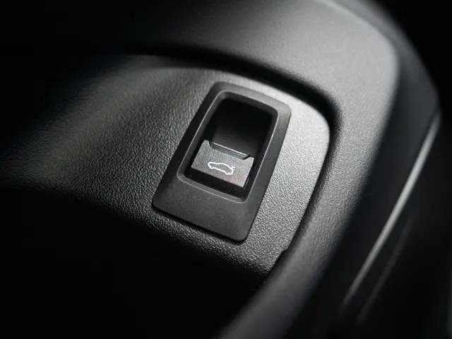 BMW 5 Serie Touring 530e 2024 Hybride Benzine 43