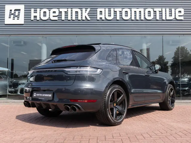 Porsche Macan 2