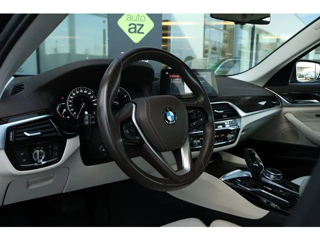 BMW 5 Serie 520d High Executive 2017 Diesel 29
