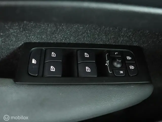 Volvo XC40 1.5 T2 Momentum automaat 2021 Benzine 52