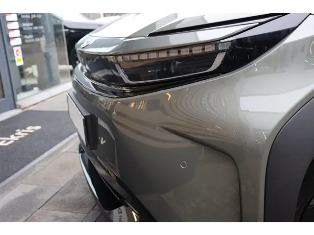 Toyota Urban Cruiser Dynamic 61 kWh 2026 Elektrisch 29