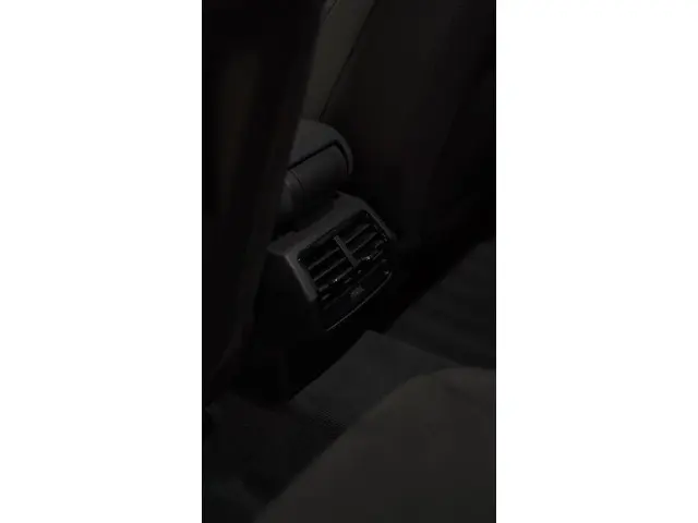 Audi Q3 45 TFSI e S line 2022 Hybride Benzine 23