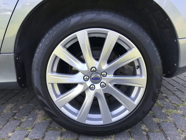 Volvo XC60 2.0 T6 Inscription Automaat 2016 Benzine 33
