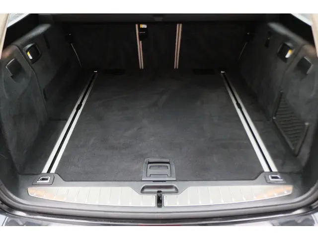 BMW 5 Serie Touring 535i Luxury Edition 2016 Benzine 17