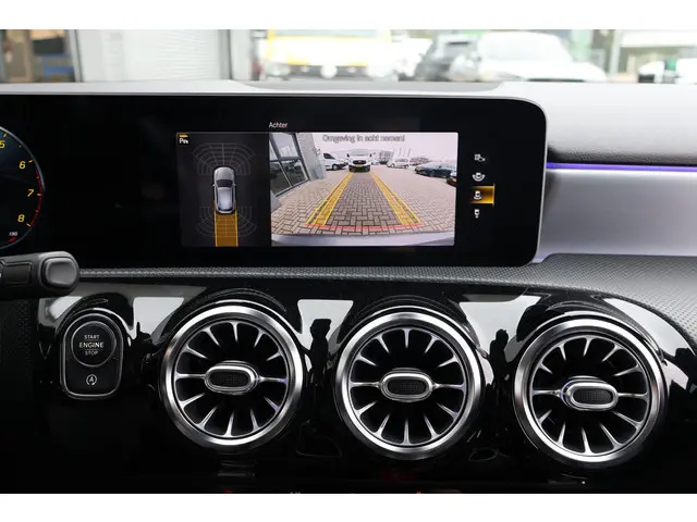 Mercedes-Benz A-Klasse 250 Premium Plus 2018 Benzine 9