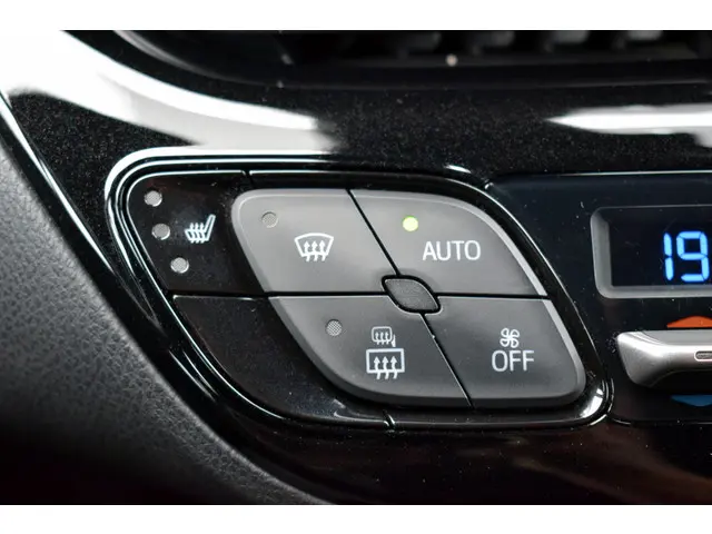 Toyota C-HR 1.8 Hybrid Dynamic 2018 Hybride Benzine 16