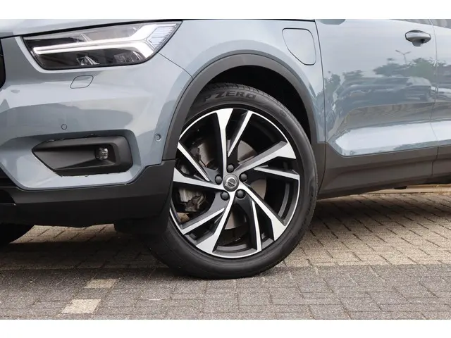 Volvo XC40 T5 Recharge R-Design 2020 Hybride Benzine 2