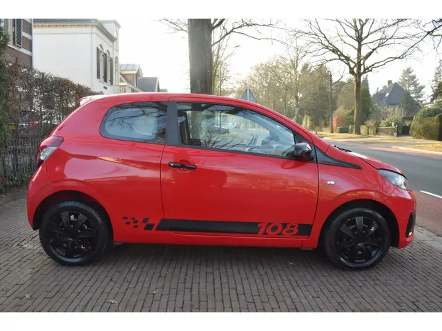 Peugeot 108 1.0 VTi Active 2015 Benzine 7