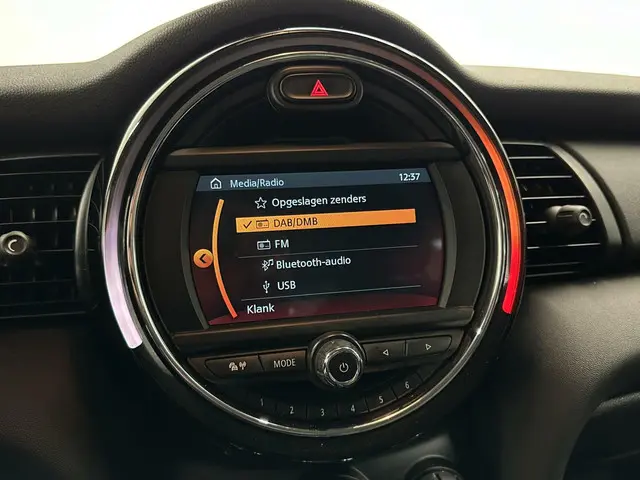 MINI One Mini 1.5 First CRUISE LM 45000 KM 2021 Benzine 29
