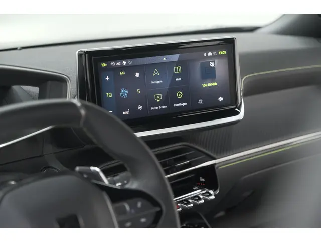 Peugeot 2008 PureTech 130 EAT8 GT 2024 Benzine 59