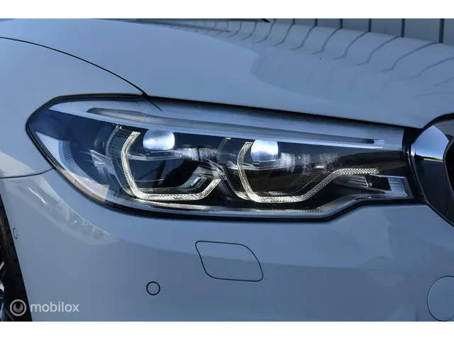BMW 5 Serie 530i High Executive 2018 Benzine 55