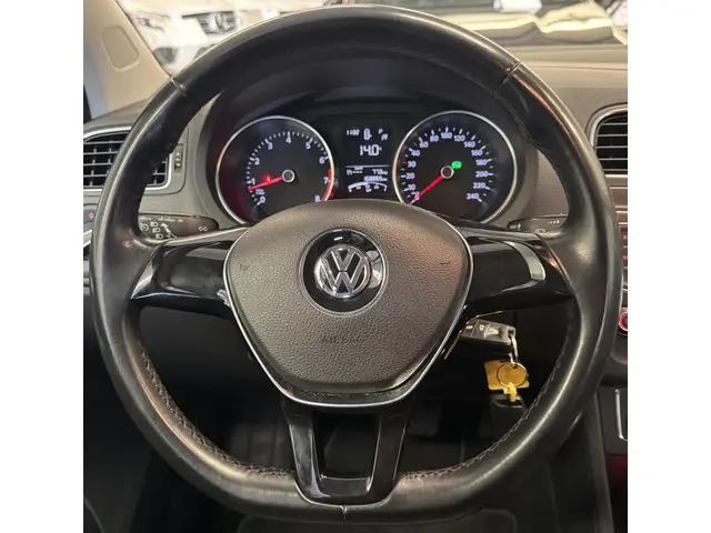 Volkswagen Polo 1.2 TSI Highline 2014 Benzine 12