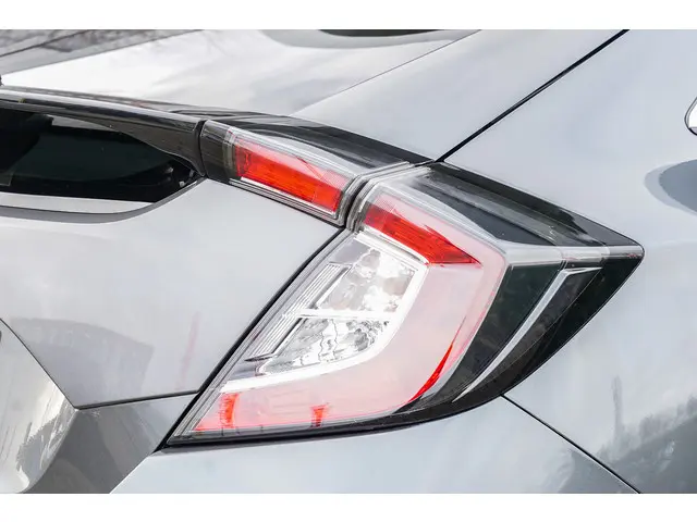 Honda Civic 1.0i VTEC ELEGANCE TURBO 2017 Benzine 30