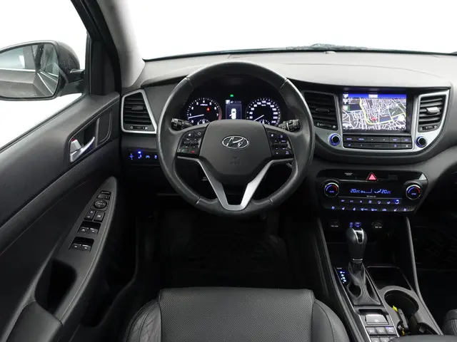 Hyundai Tucson 1.6 T-GDi Premium 4WD Aut- 2016 Benzine 7
