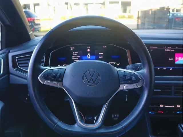 Volkswagen Polo 1.0 TSI R-Line Business 2022 Benzine 8