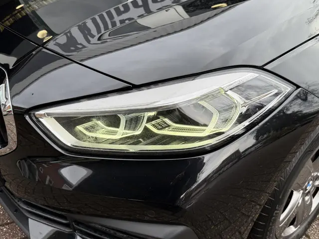 BMW 1 Serie 118i Executive Edition 2020 Benzine 11