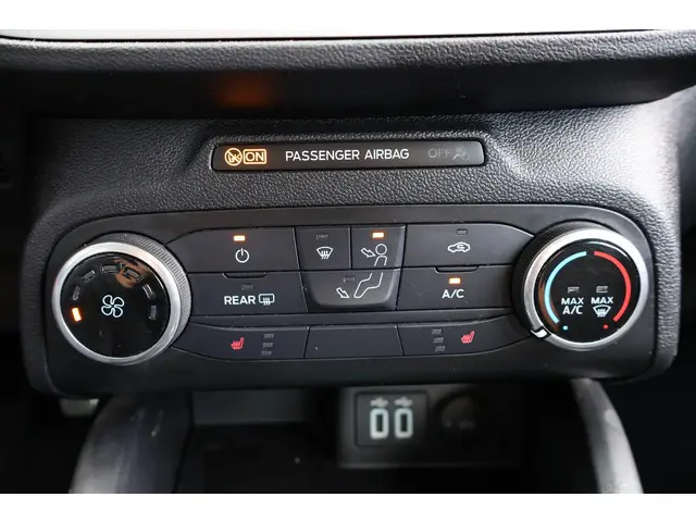 Ford Focus Wagon 1.0 Business 2021 Benzine 30
