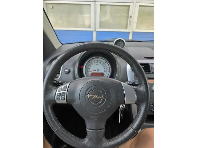 Opel Agila 1.0 Edition AIRCO/NAP/ELEK RAMEN 2012 Benzine 13