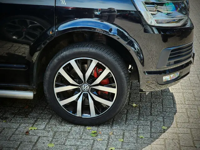 Volkswagen Transporter 2.0 TDI L1H2 Highline 2018 Diesel 6