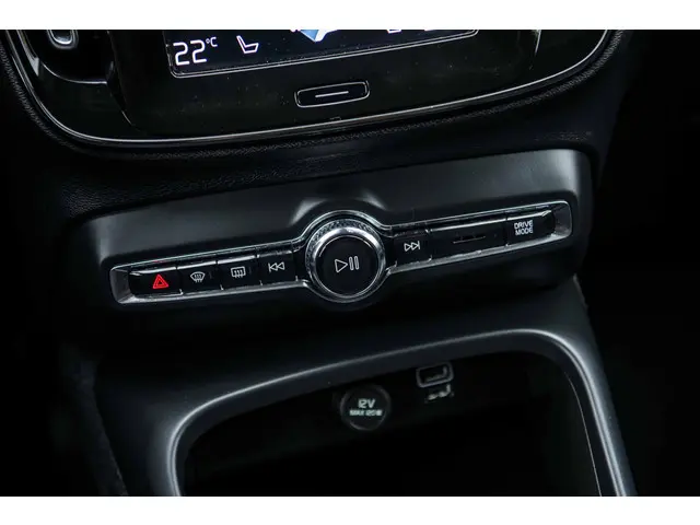 Volvo XC40 1.5 T3 Momentum 2021 Benzine 17