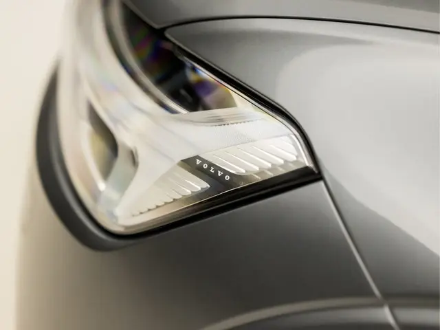 Volvo XC60 2.0 B5 AWD Inscription Sport 2020 Benzine 37