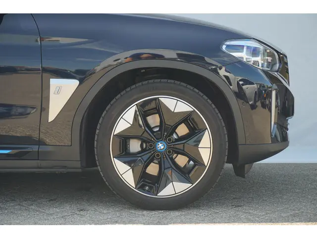 BMW iX3 High Executive 2021 Elektrisch 8