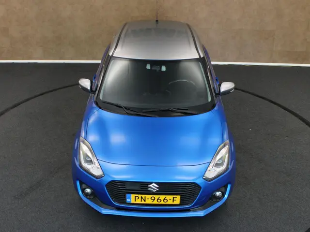 Suzuki Swift 1.2 Style Smart Hybrid 2017 Benzine 11