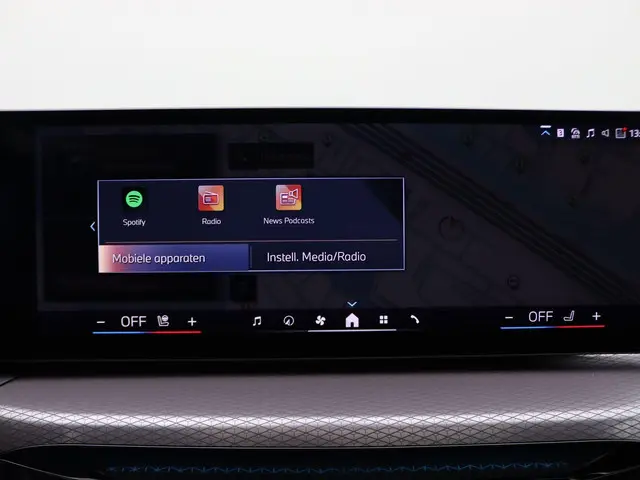 BMW 3 Serie Sedan 330e 2025 Hybride Benzine 11