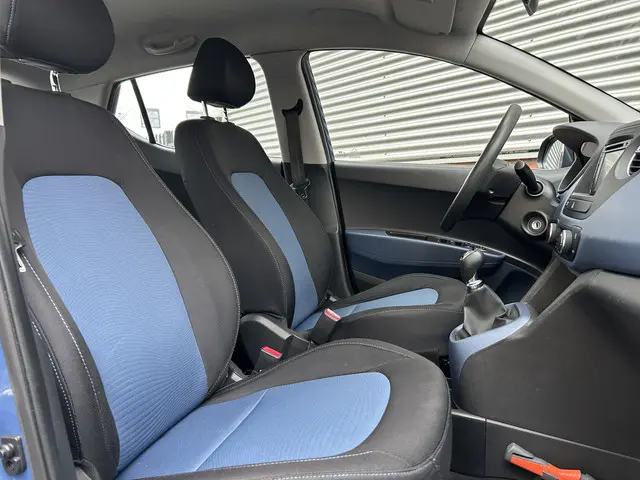 Hyundai i10 1.0i Go! 2015 Benzine 12