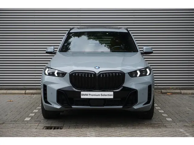 BMW X5 xDrive50e 2023 Hybride Benzine 3