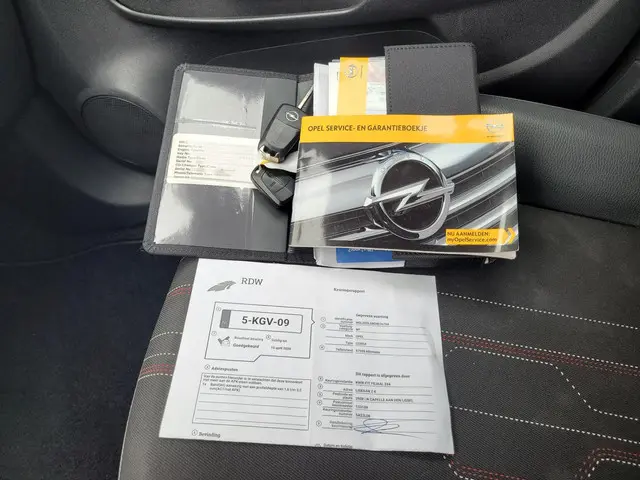 Opel Corsa 1.2 Rhythm NAVI 1e Eigenaar 2013 Benzine 18