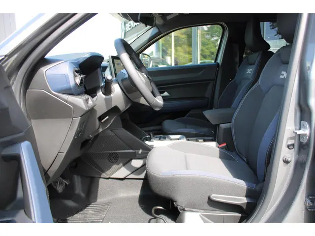 Dacia Duster Hybrid 140 Journey 2025 Hybride Benzine 19