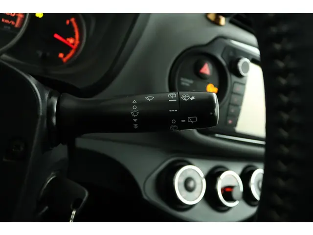 Toyota Yaris 1.0 VVT-i Comfort 2015 Benzine 31