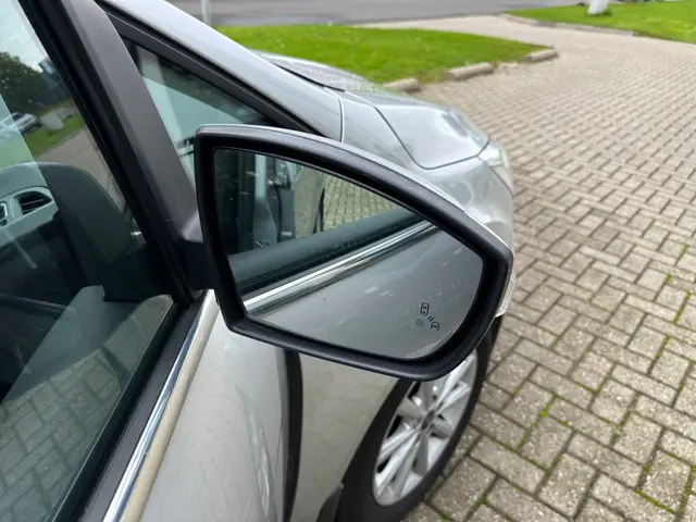 Ford C-MAX 1.5 Titanium 2018 Benzine 15