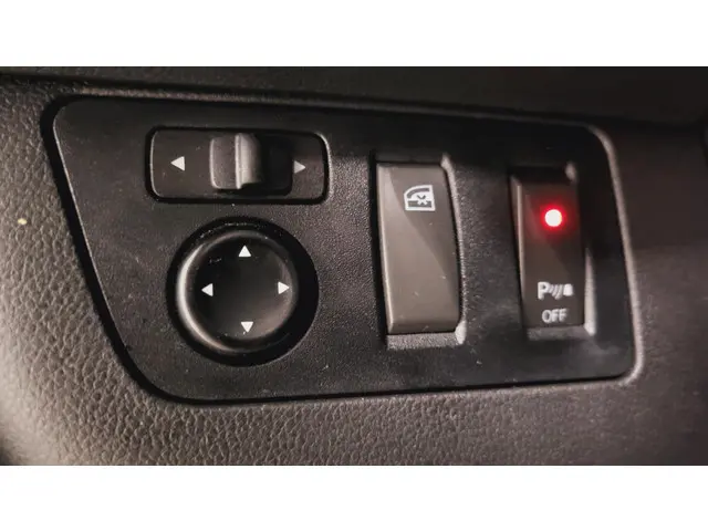 Dacia Spring Essential 27 kWh 2023 Elektrisch 13
