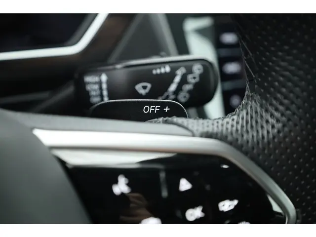 Volkswagen Tiguan 1.5 TSI R-Line DSG 2021 Benzine 16