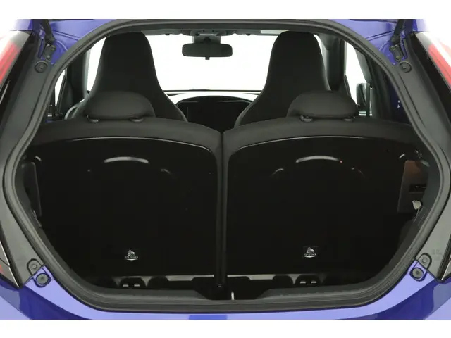 Toyota Aygo X 1.0 VVT-i MT Play 2024 Benzine 23