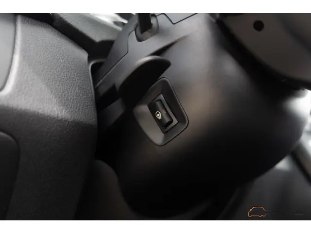 BMW 3 Serie Touring 330d High Executive 2012 Diesel 37