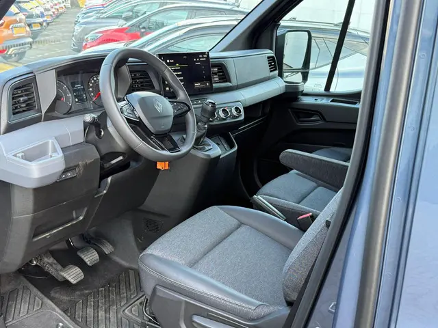 Renault Master T35 2.0 dCi 130 L2H2 Advance 2024 Diesel 5