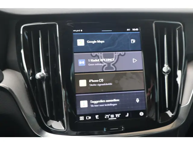 Volvo V60 2.0 B3 Plus Dark 2024 Benzine 19