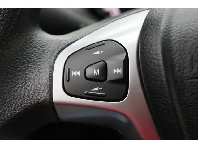 Ford Fiesta 1.0 Style 2013 Benzine 29