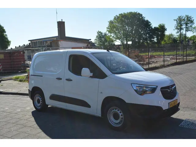 Opel Combo 1.5D L1H1 Edition 2020 Diesel 6