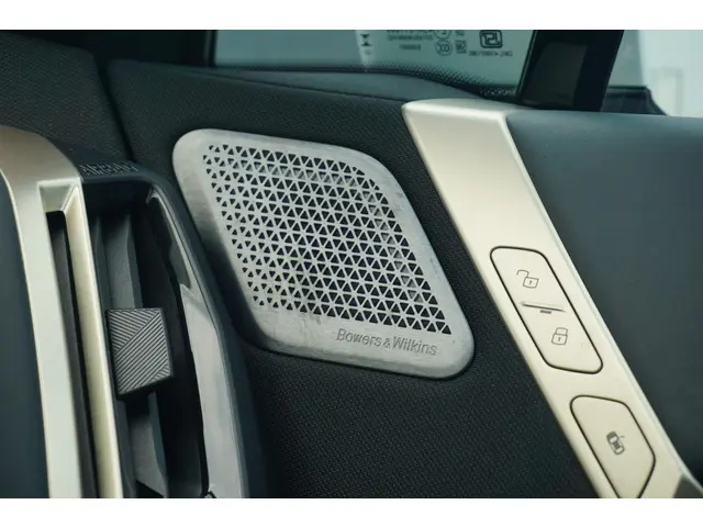 BMW iX xDrive50 2021 Elektrisch 19