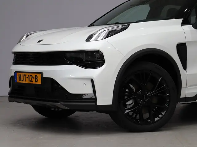Lynk & Co 01 1.5 More 2025 Hybride Benzine 4