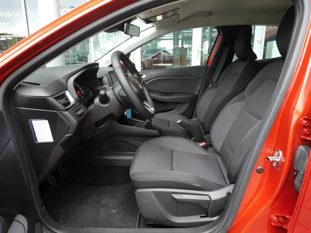 Renault Clio 1.0 TCe Zen 2022 Benzine 8
