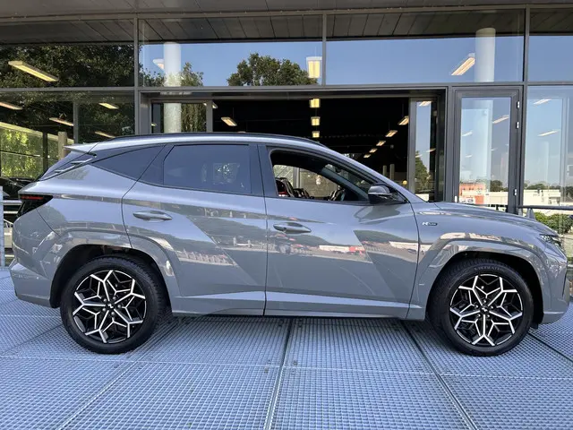Hyundai Tucson 1.6 N-line 2022 Benzine 15