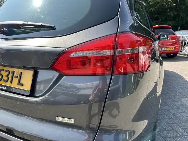 Ford Focus Wagon 1.0 EcoBoost Titanium 2016 Benzine 15