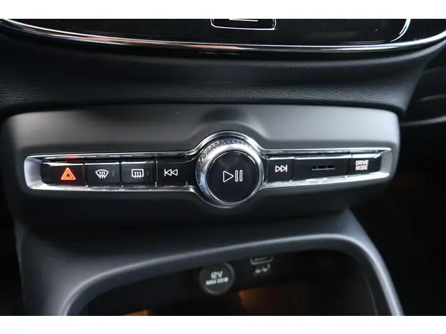 Volvo XC40 T4 Plug-in hybrid Core Bright 2022 Benzine 31