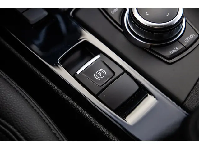 BMW X2 xDrive25e Executive 2022 Hybride Benzine 49