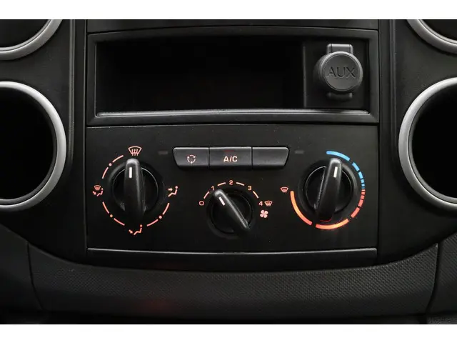 Peugeot Partner 120 1.6 BlueHDi 100 L1 Pro 2018 Diesel 18